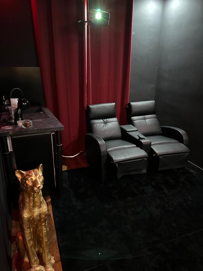 Suite De Prestige Avec Spa & Cinema Ivry-sur-Seine Eksteriør bilde