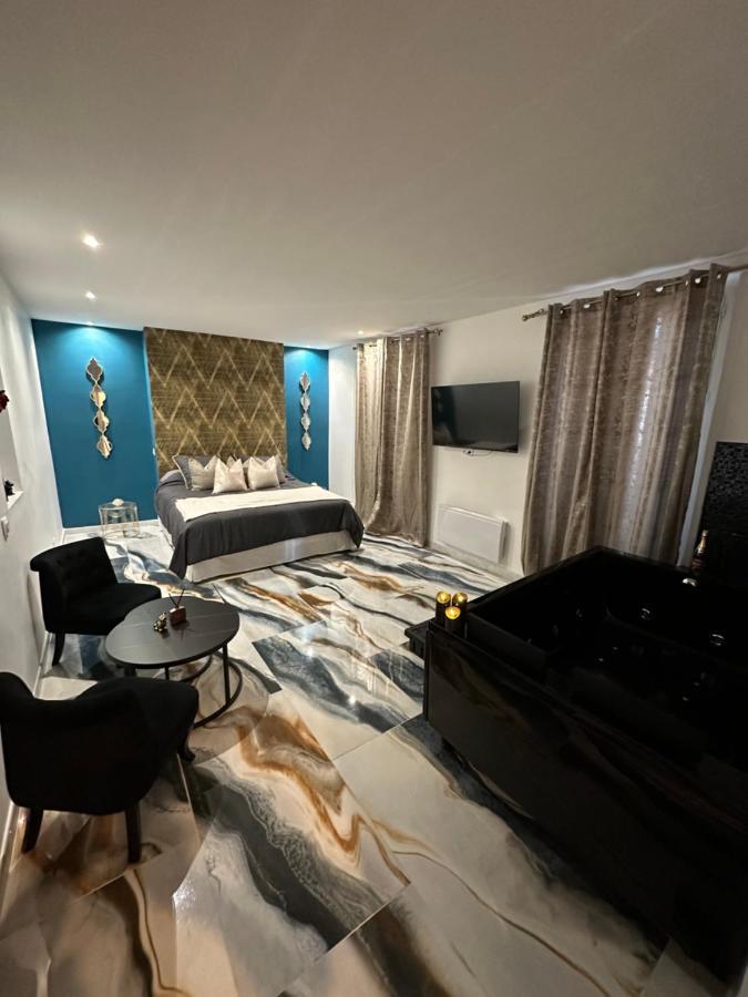 Suite De Prestige Avec Spa & Cinema Ivry-sur-Seine Eksteriør bilde